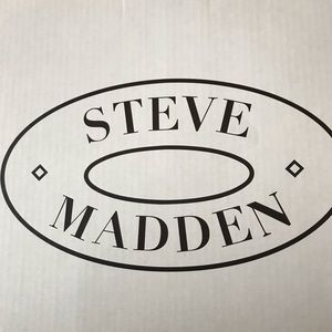 Elegant Steve Madden Black Suede-Like Block Heel Shoes